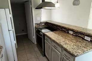 635 Jeff Davis, Richmond, TX 77469 - Photo 7