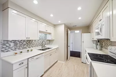 2001 Holcombe Boulevard #3203, Houston, TX 77030 - Photo 11