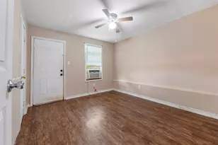422 2nd Ave N, Texas City, TX 77590 - Photo 9