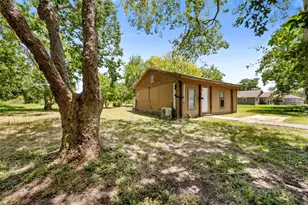 422 2nd Ave N, Texas City, TX 77590 - Photo 15