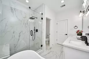 7739 Hammerly Blvd, Houston, TX 77055 - Photo 31
