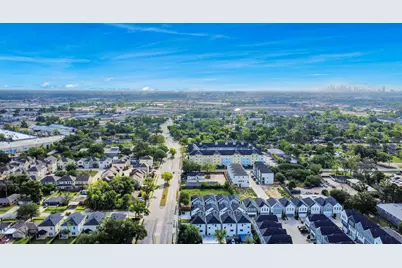 7739 Hammerly Boulevard, Houston, TX 77055 - Photo 41