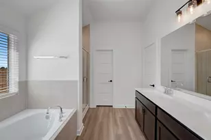 31015 Newcomb Lndg Ln, Waller, TX 77484 - Photo 5