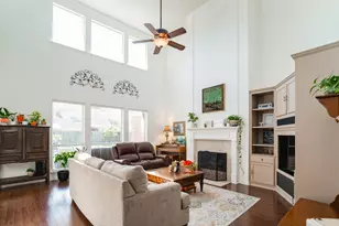 14114 Tealstone Falls Ct, Houston, TX 77044 - Photo 3