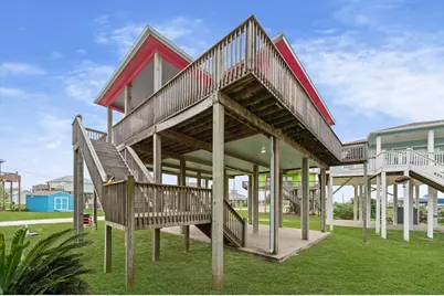 818 W Johnson Crawford Circle, Port Bolivar, TX 77650 - Photo 25
