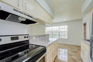 2750 Holly Hall St, Houston, TX 77054 - Photo 17