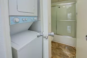 2750 Holly Hall St, Houston, TX 77054 - Photo 33
