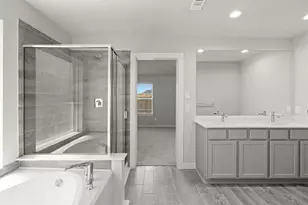 5630 Silverleaf Oak Ln, Houston, TX 77066 - Photo 9