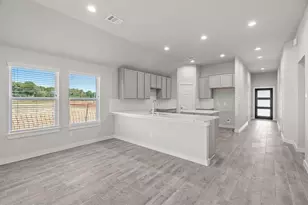 5630 Silverleaf Oak Ln, Houston, TX 77066 - Photo 3