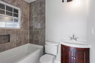 12707 Southbridge Rd, Houston, TX 77047 - Photo 7