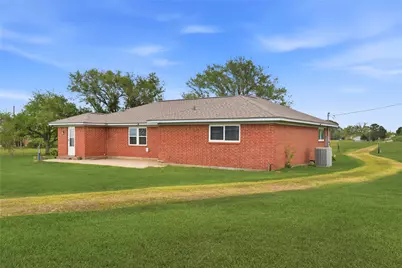 1250 Stockwell, Damon, TX 77430 - Photo 5