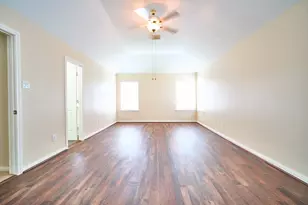 9111 Winkbow Dr, Houston, TX 77040 - Photo 17