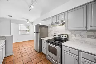 9006 Stone Brook Ln, Houston, TX 77040 - Photo 5