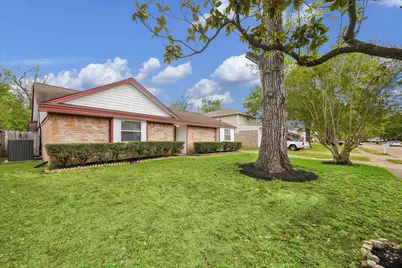 9006 Stone Brook Lane, Houston, TX 77040 - Photo 19