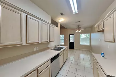 285 Mesa View, Conroe, TX 77316 - Photo 3