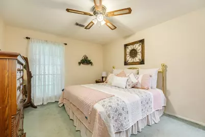 208 Lostracco Street, Angleton, TX 77515 - Photo 9