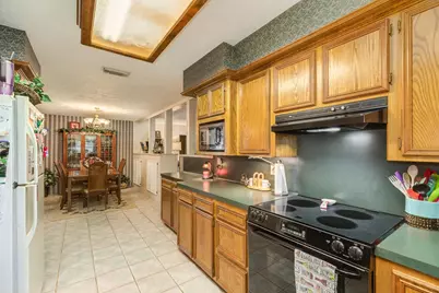 208 Lostracco Street, Angleton, TX 77515 - Photo 7