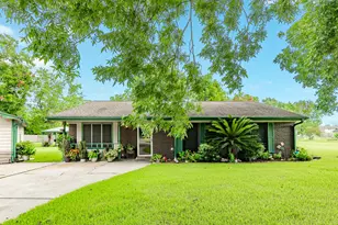 208 Lostracco St, Angleton, TX 77515 - Photo 1