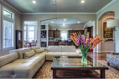 154 W Hullwood Court, The Woodlands, TX 77389 - Photo 15