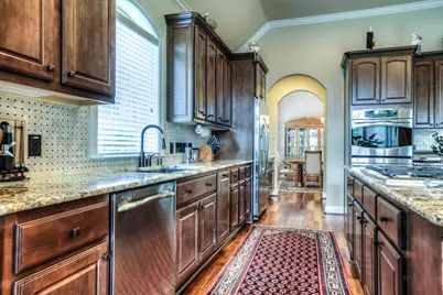 154 W Hullwood Court, The Woodlands, TX 77389 - Photo 21
