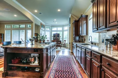 154 W Hullwood Court, The Woodlands, TX 77389 - Photo 23