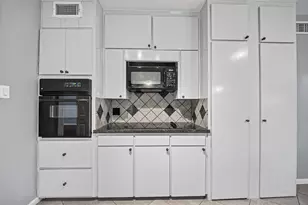 1758 Hawthorne St, Houston, TX 77098 - Photo 17