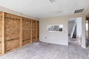 7973 Ritz St, Houston, TX 77028 - Photo 17