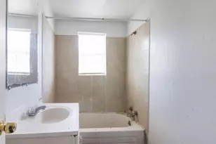 7973 Ritz St, Houston, TX 77028 - Photo 9