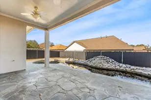 98 Victoria Dr W, Montgomery, TX 77356 - Photo 41