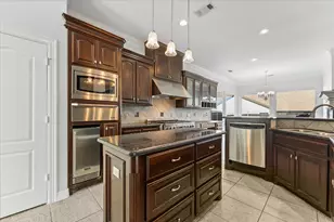 98 Victoria Dr W, Montgomery, TX 77356 - Photo 7