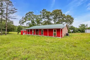 112 Little Rd, New Waverly, TX 77358 - Photo 3