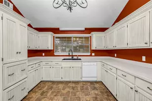 112 Little Rd, New Waverly, TX 77358 - Photo 15