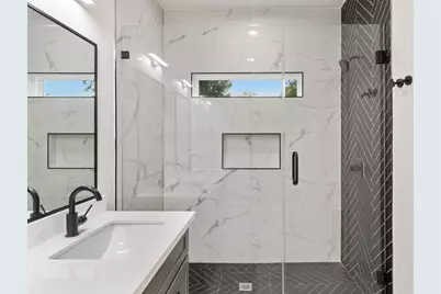 4114 Castor Street #B, Houston, TX 77022 - Photo 17