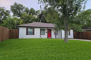 3102 Friar Point Rd, Houston, TX 77051 - Photo 1
