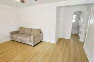 305 Miles Rd, Bacliff, TX 77518 - Photo 7