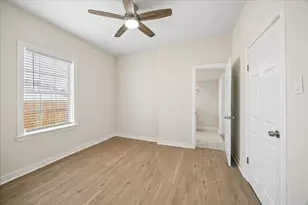 1109 Hays St, Houston, TX 77009 - Photo 7