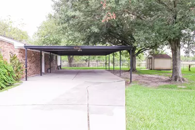 912 Robinson Road, La Porte, TX 77571 - Photo 5
