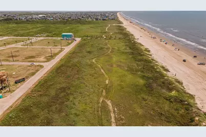 732 Seaside Drive, Crystal Beach, TX 77650 - Photo 11