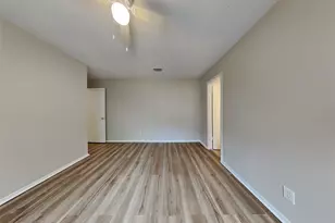 7410 Soledad Dr, Houston, TX 77083 - Photo 9