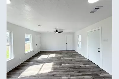 506 S Iowa Street, La Porte, TX 77571 - Photo 5