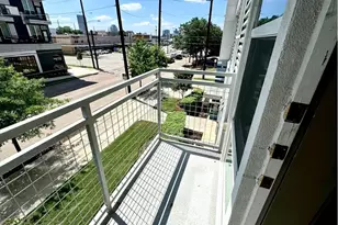 1111 N Durham Dr, Houston, TX 77008 - Photo 11