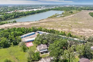 5530 Allen-Genoa Rd, Houston, TX 77034 - Photo 1