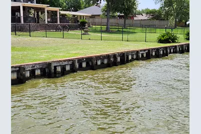 3739 Shore Shadows Drive, Crosby, TX 77532 - Photo 9