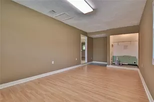 116 Cypress St, Lake Jackson, TX 77566 - Photo 13