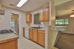 116 Cypress St, Lake Jackson, TX 77566 - Photo 7