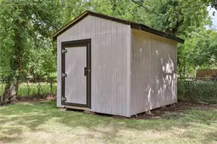 116 Cypress St, Lake Jackson, TX 77566 - Photo 23