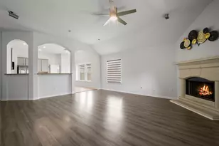 12807 Brook Arbor Ct, Pearland, TX 77584 - Photo 13