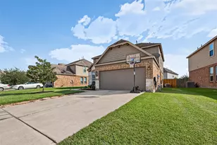 2611 Cottage Step Trail, Fresno, TX 77545 - Photo 3