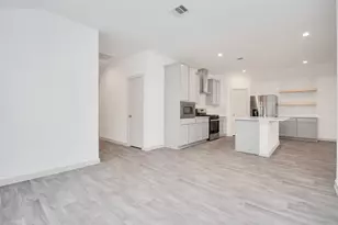 12814 Heddington Grv Ln, Houston, TX 77047 - Photo 13