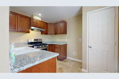 10602 W Hidden Lake Lane, Richmond, TX 77406 - Photo 13